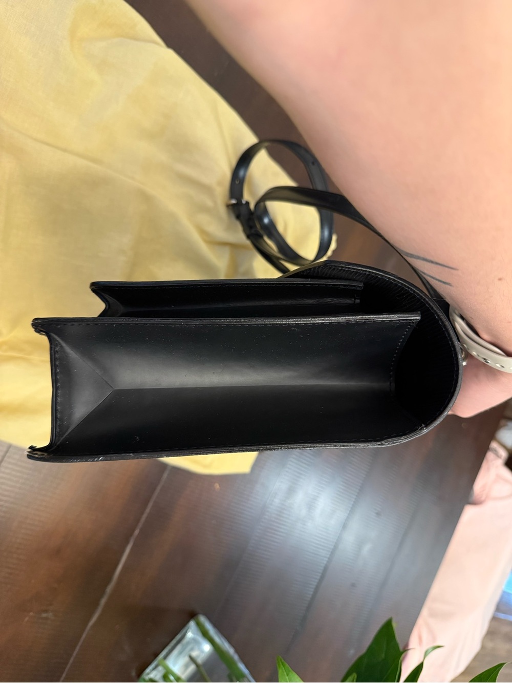 Louis Vuitton Black Epi Leather Monceau with Silver hardware - Picture 9 of 12